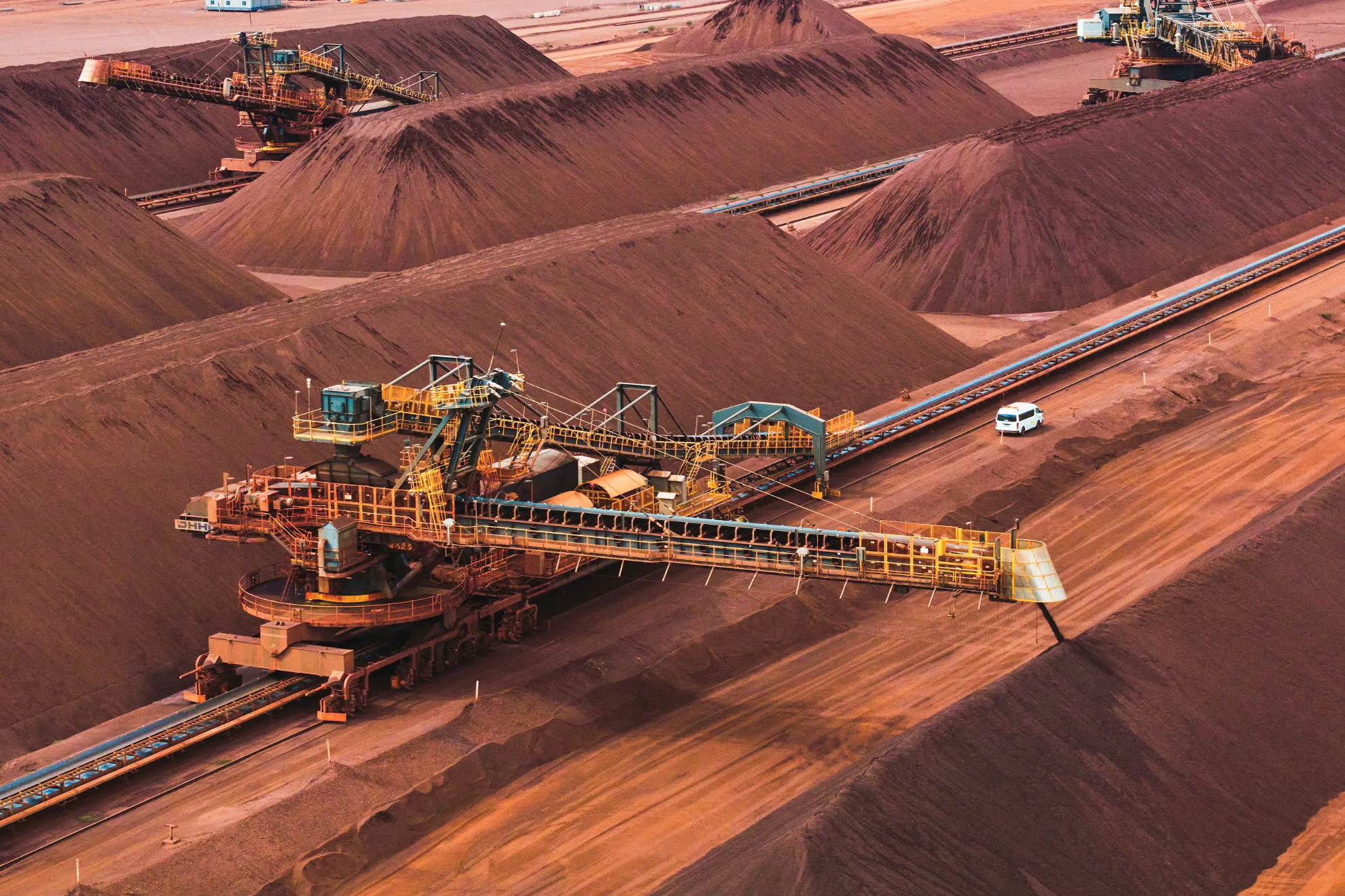 pilbra mining western australia banner